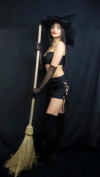 Live sex webcam photo for AliciaMachado #5718655