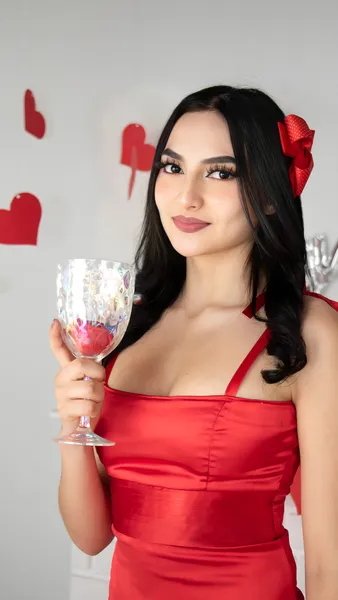 Live sex webcam photo for AliciaMachado #6015953