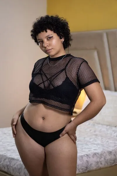 Live sex webcam photo for ZakiaBrown #5701831