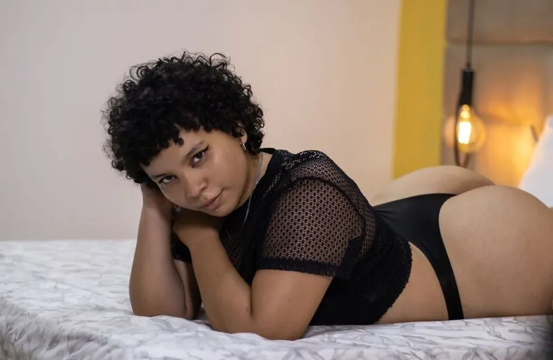 Live sex webcam photo for ZakiaBrown #5701830