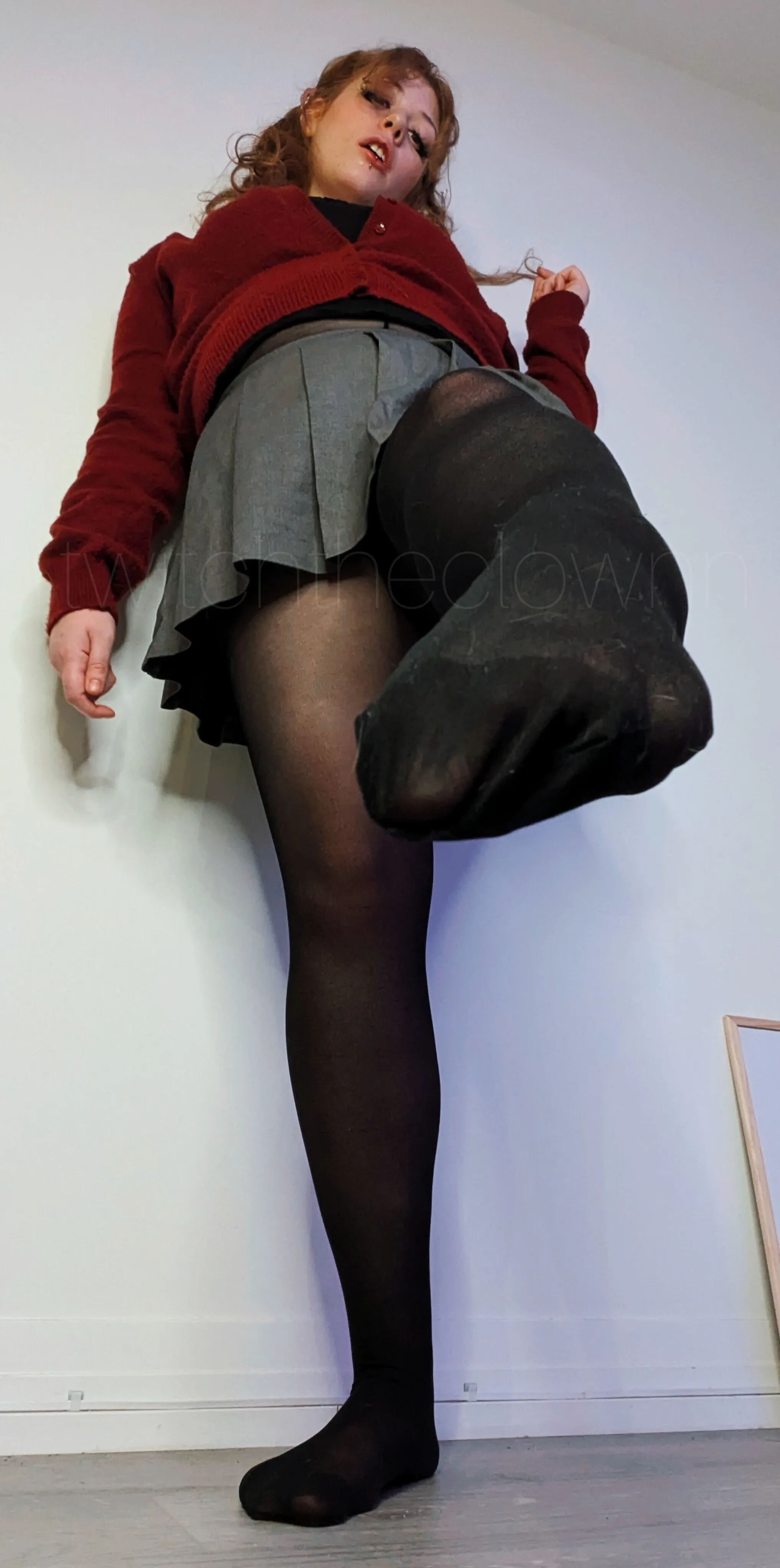 Live sex webcam photo for Twitchtheclownn #7101052