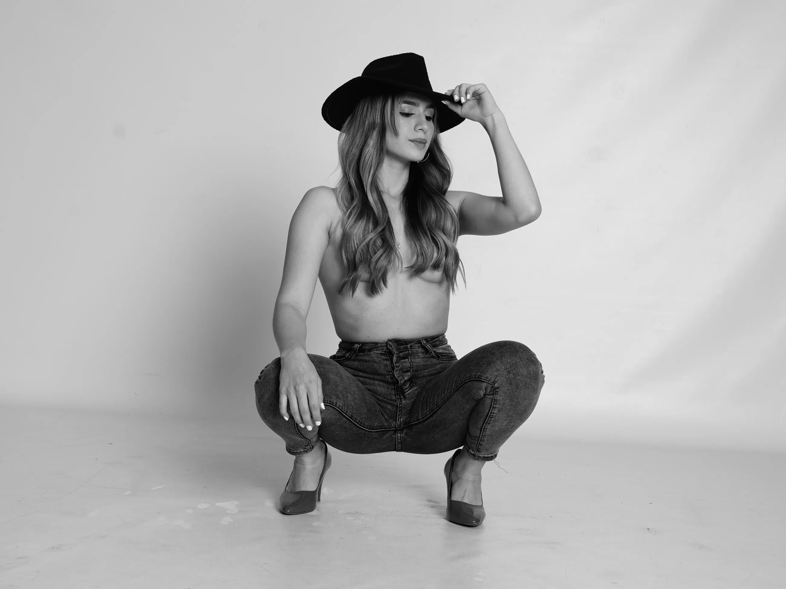 Live sex webcam photo for SarahRouxx #7878689