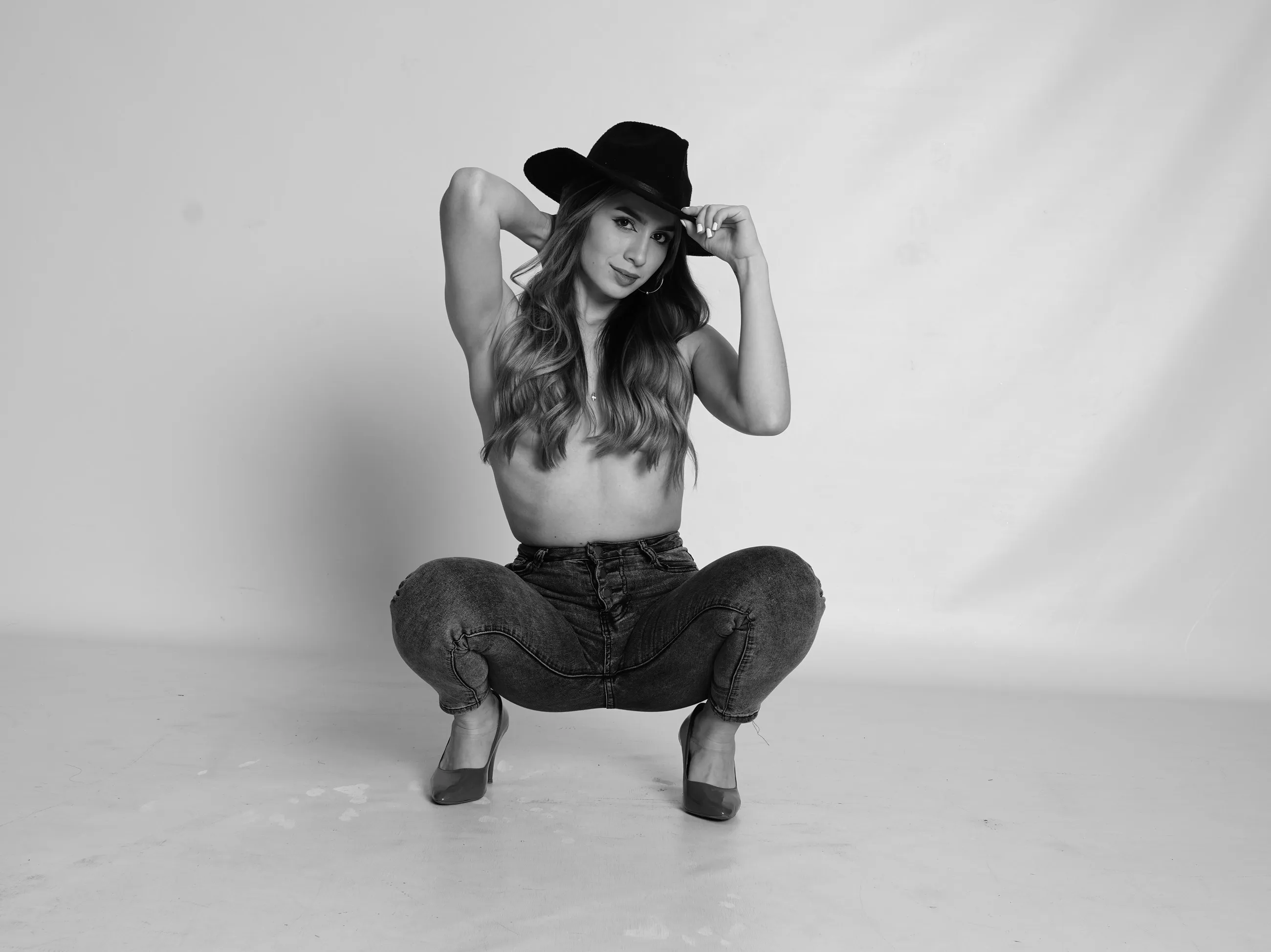 Live sex webcam photo for SarahRouxx #7878690