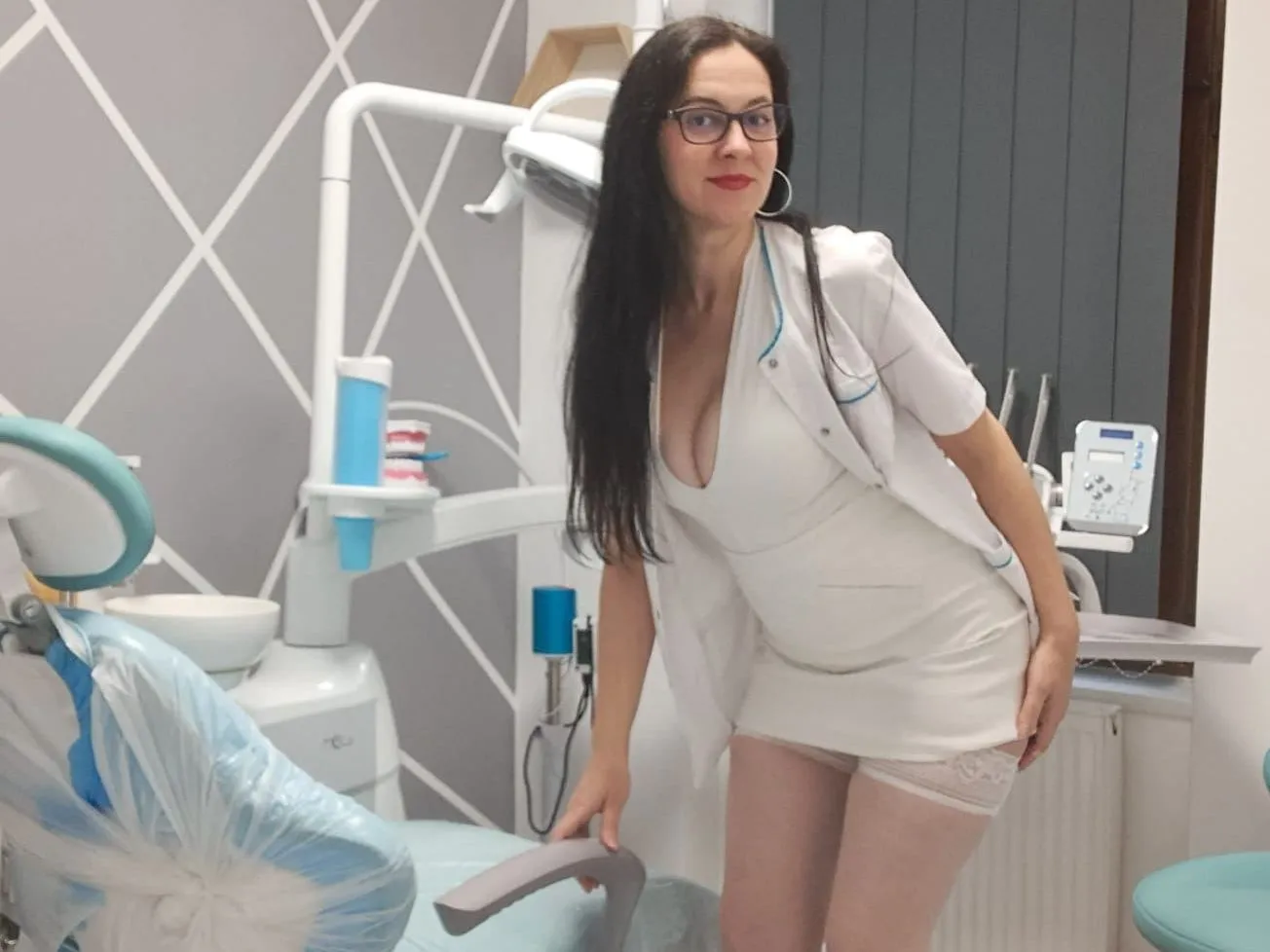 Live sex webcam photo for VIVIANNNAx #5781466