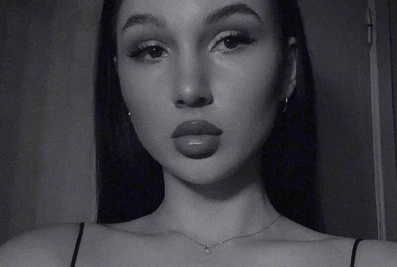 Live sex webcam photo for CurlSue #5742591