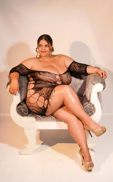 Live sex webcam photo for SaraThompsomm #6277221