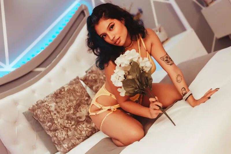 Live sex webcam photo for AxgaRainbow #5729095