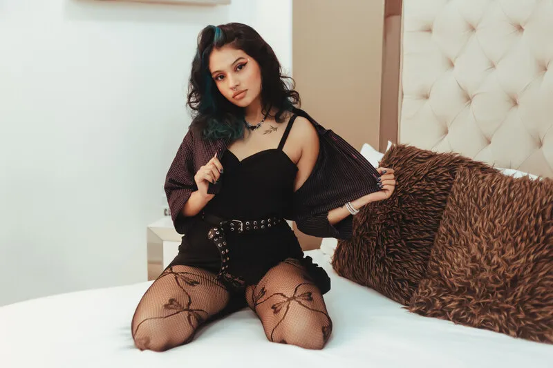 Live sex webcam photo for AxgaRainbow #5729096