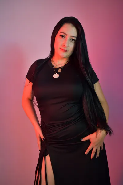 Live sex webcam photo for KameliaDuran #7110625