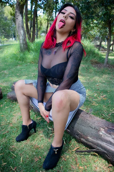 Live sex webcam photo for EimyCallahann #6073867