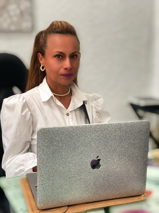 Live sex webcam photo for MeiMartin #7842866