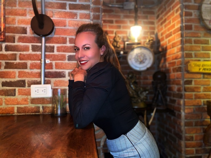 Live sex webcam photo for MeiMartin #7842916