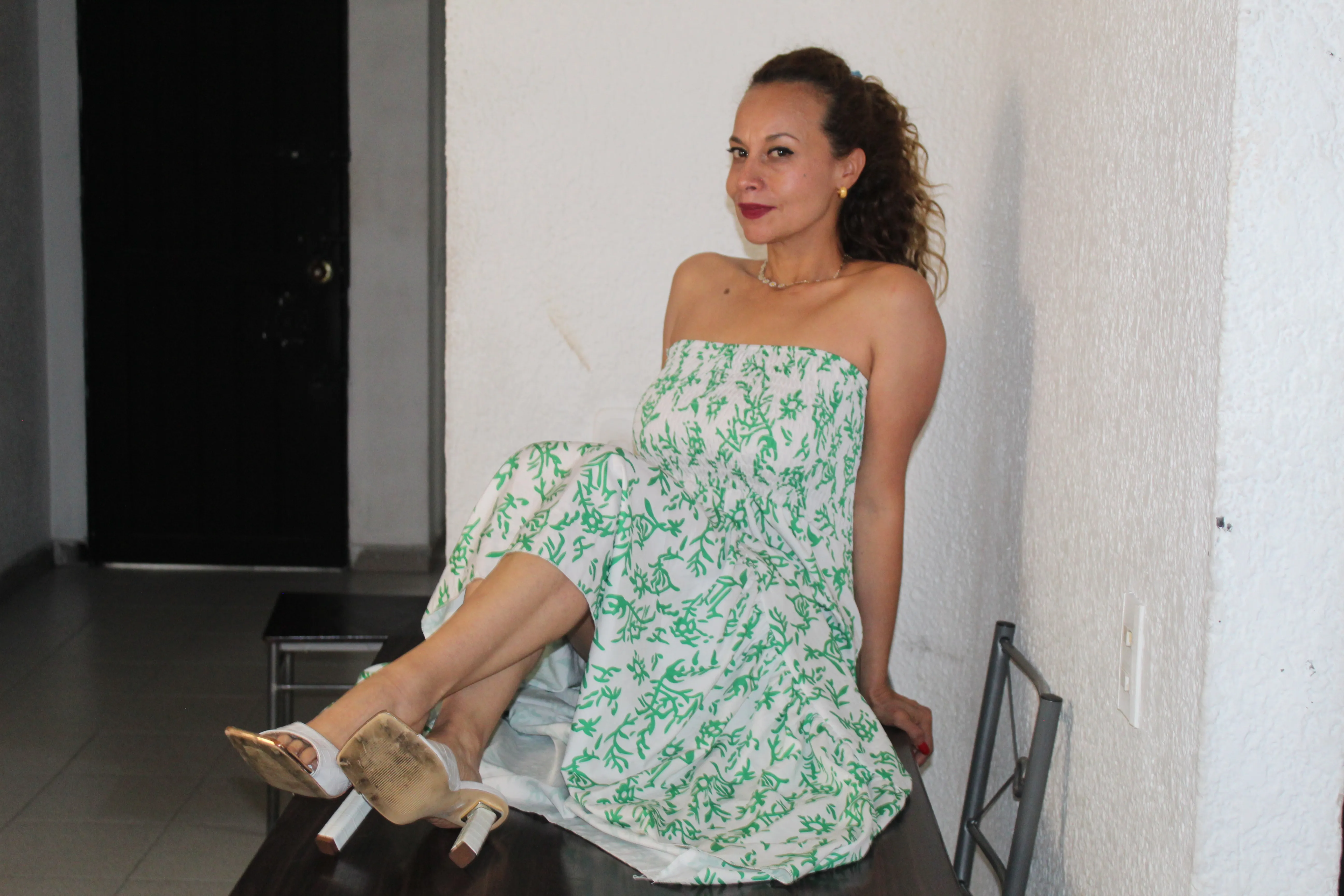 Live sex webcam photo for MeiMartin #7842970