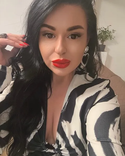 Live sex webcam photo for OliviaJameson #6267420
