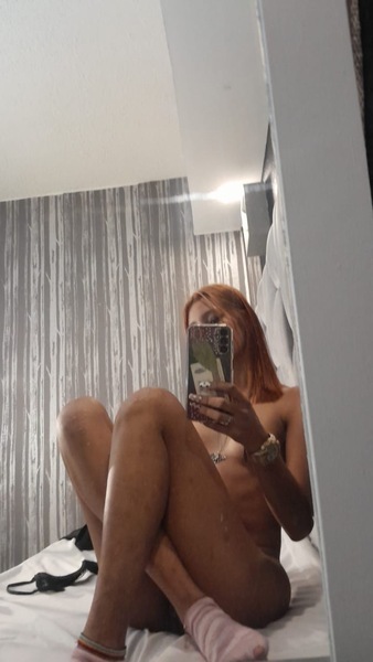 Live sex webcam photo for CalenchiSexx #6126593