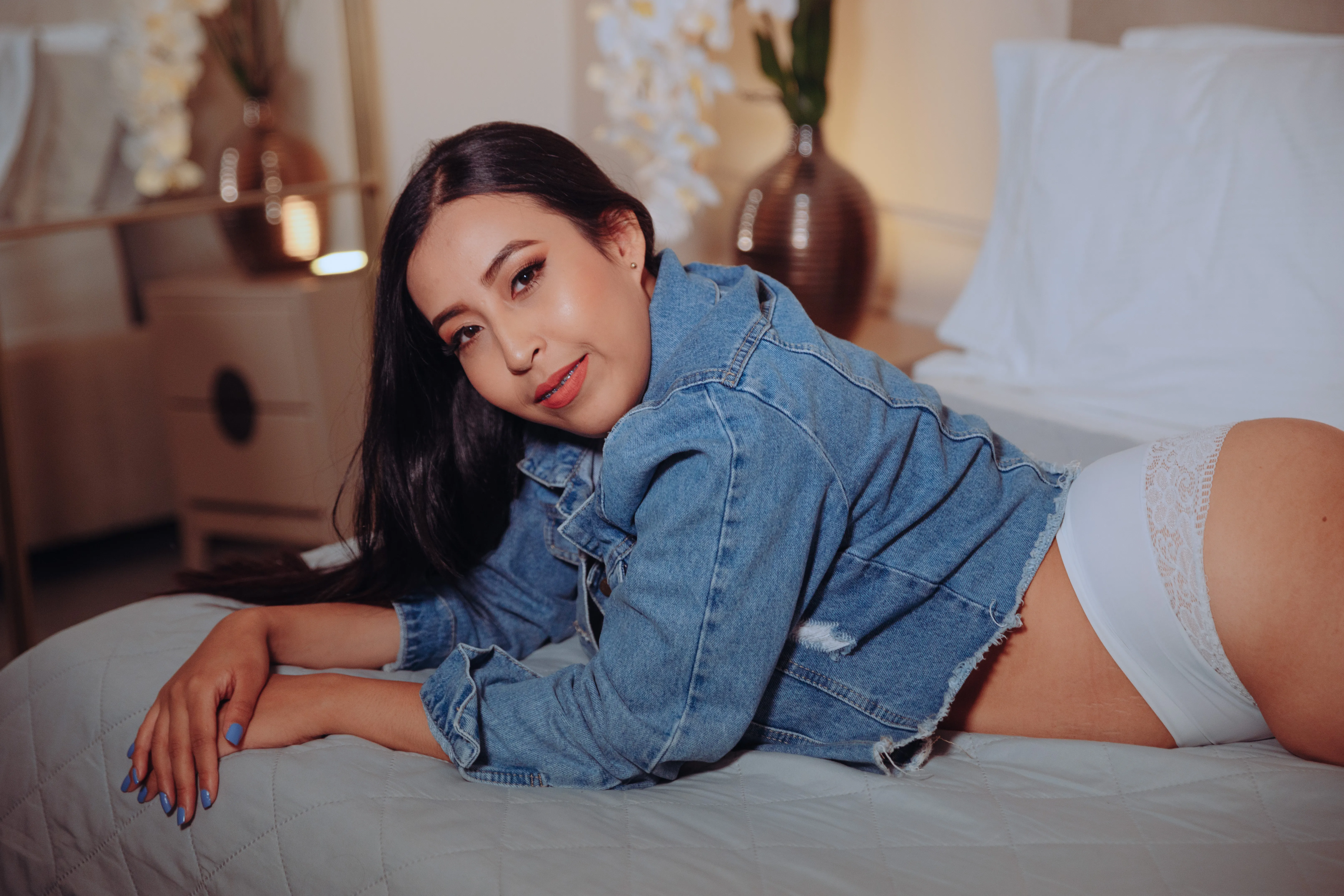 Live sex webcam photo for ValeriaYoung #7935400