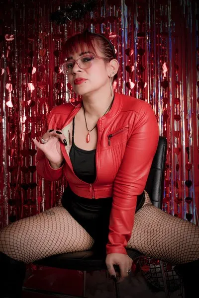 Live sex webcam photo for MirandaRouss #7332040