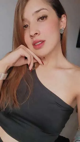 Live sex webcam photo for SophiLorenss #6099724