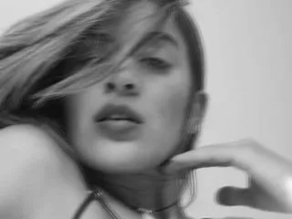 Live sex webcam photo for NahomiEvans89 #5979101