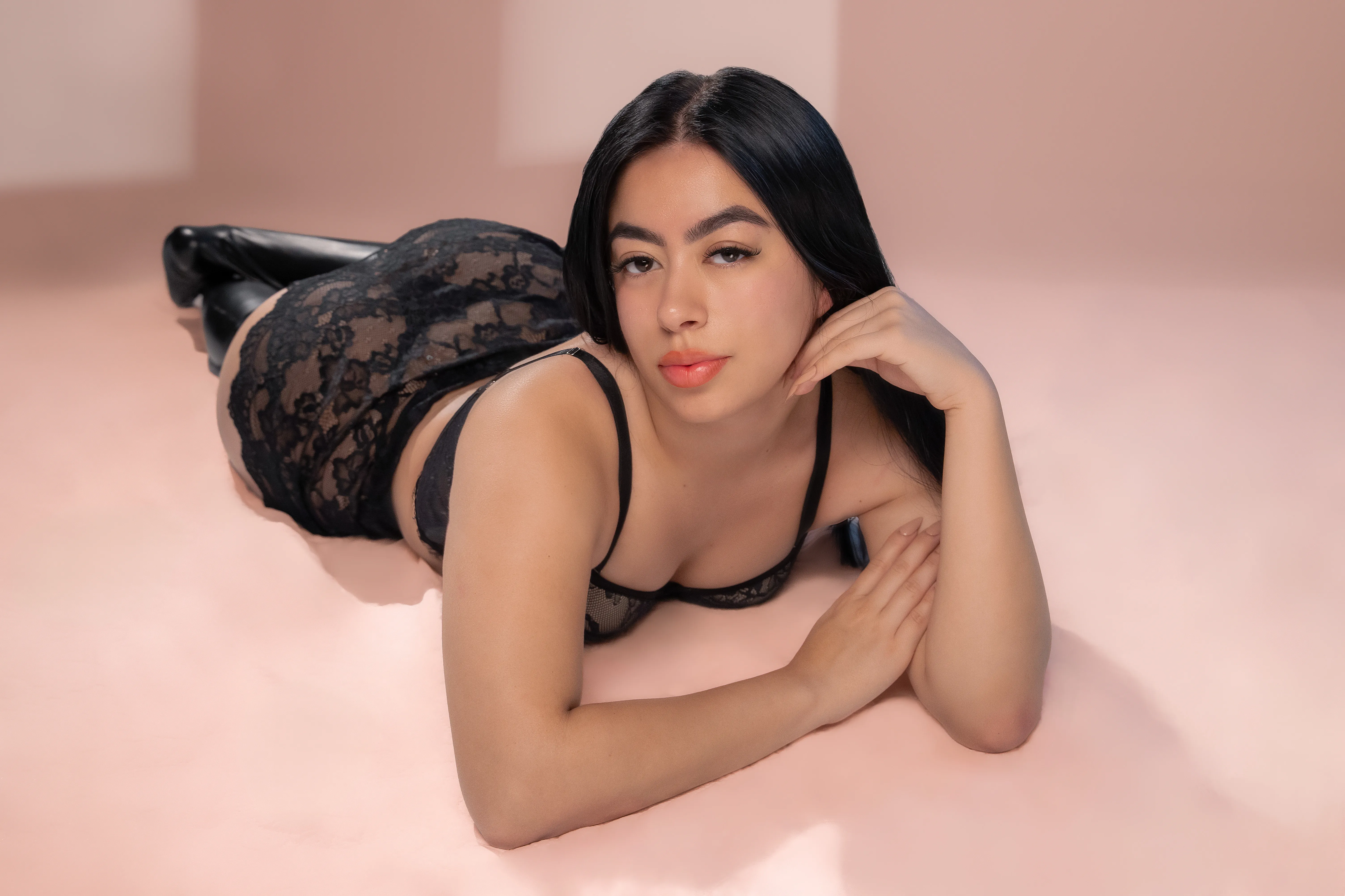 Live sex webcam photo for SofiaSnoww #8606302