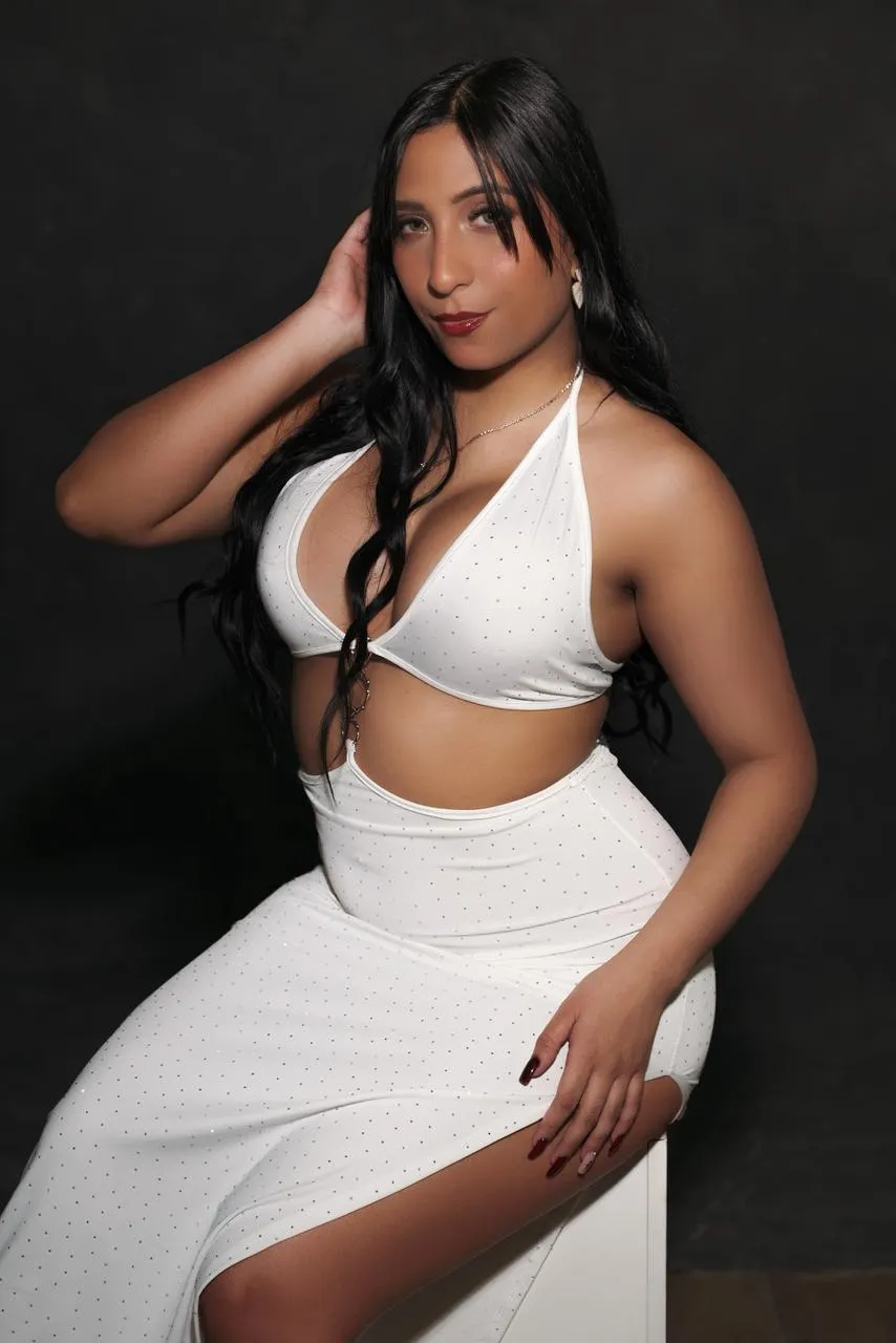 Live sex webcam photo for elianaasuarez #8382924