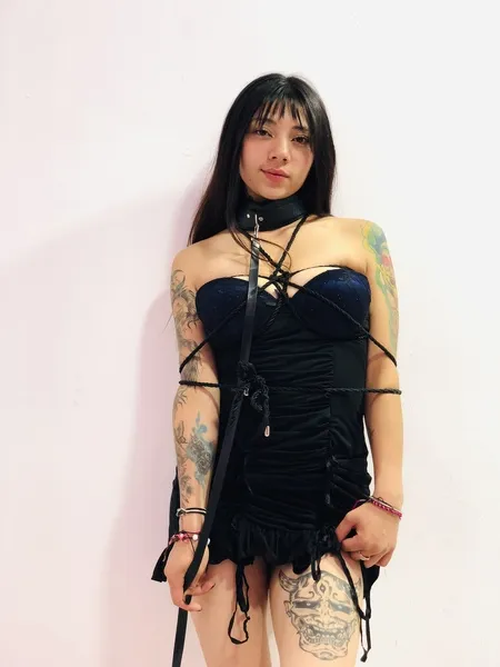 Live sex webcam photo for SaraAdamsss #6056268