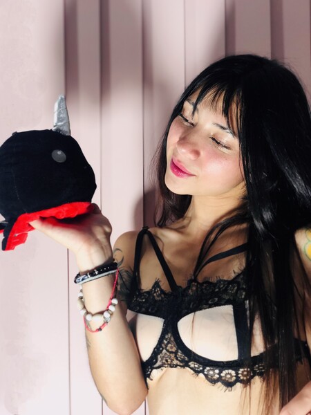 Live sex webcam photo for SaraAdamsss #6056297