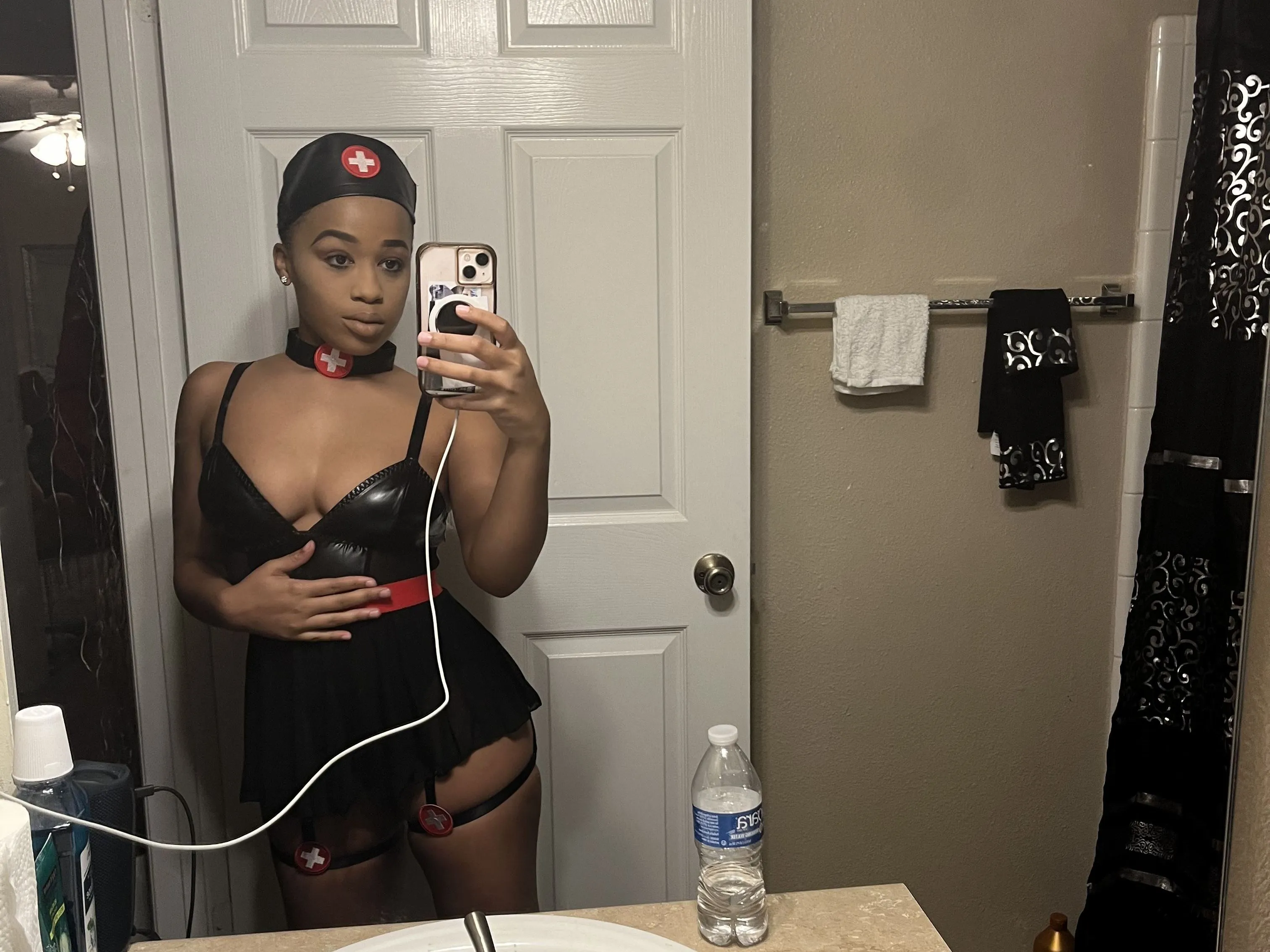 Live sex webcam photo for JRoseXXX #5744945