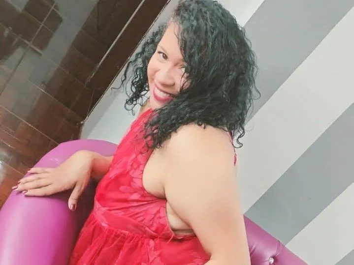 Live sex webcam photo for charlotebig #5759262