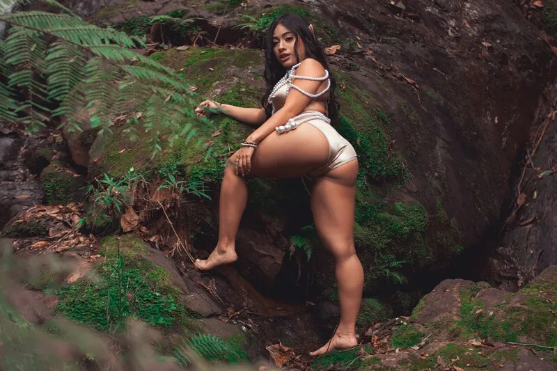 Live sex webcam photo for AlesaPeers #6115393