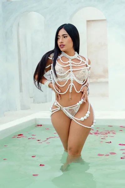 Live sex webcam photo for AlesaPeers #6194741