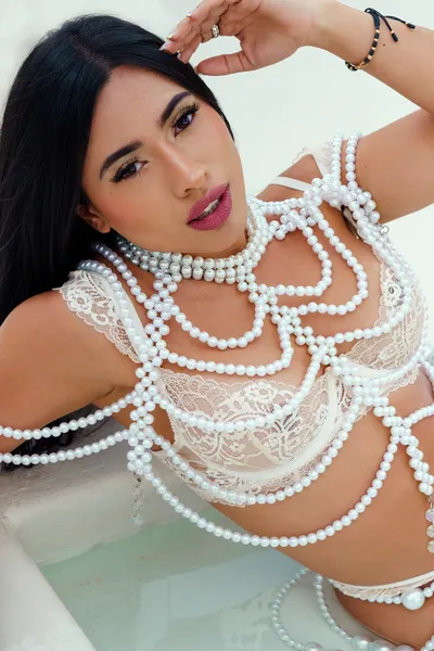 Live sex webcam photo for AlesaPeers #6194740