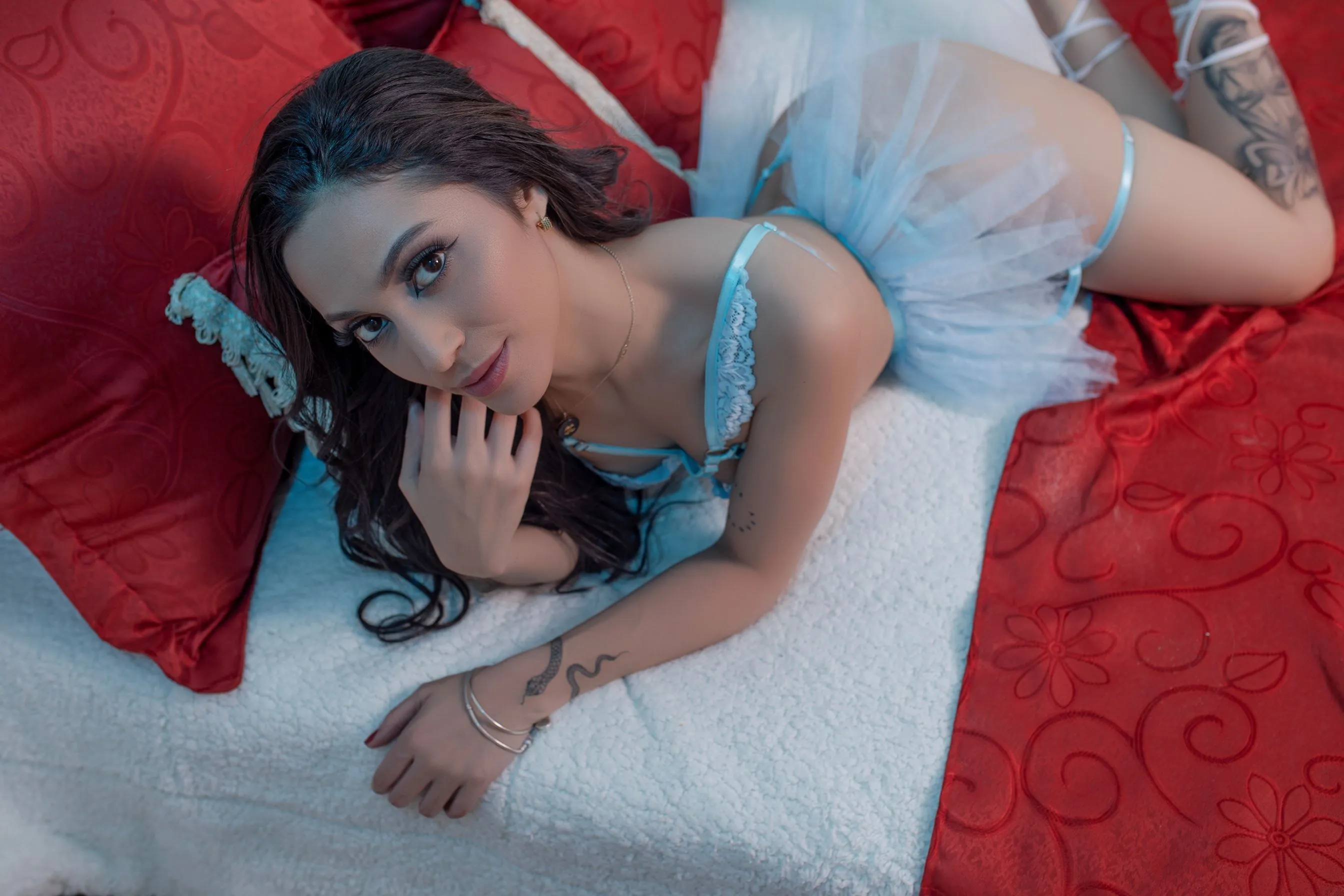 Live sex webcam photo for CharlotteBakers #7794893