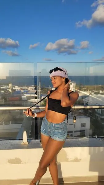 Live sex webcam photo for CataleyaCoxx #6102313