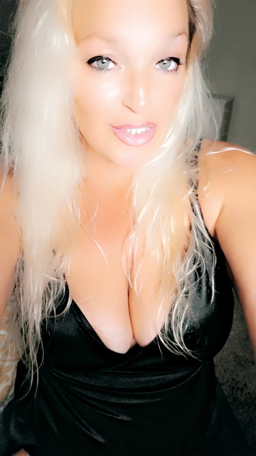 Live sex webcam photo for CaliStar23 #7345686