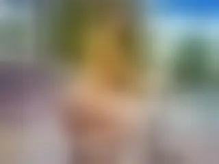 Live sex webcam photo for LunaBritton #8389431