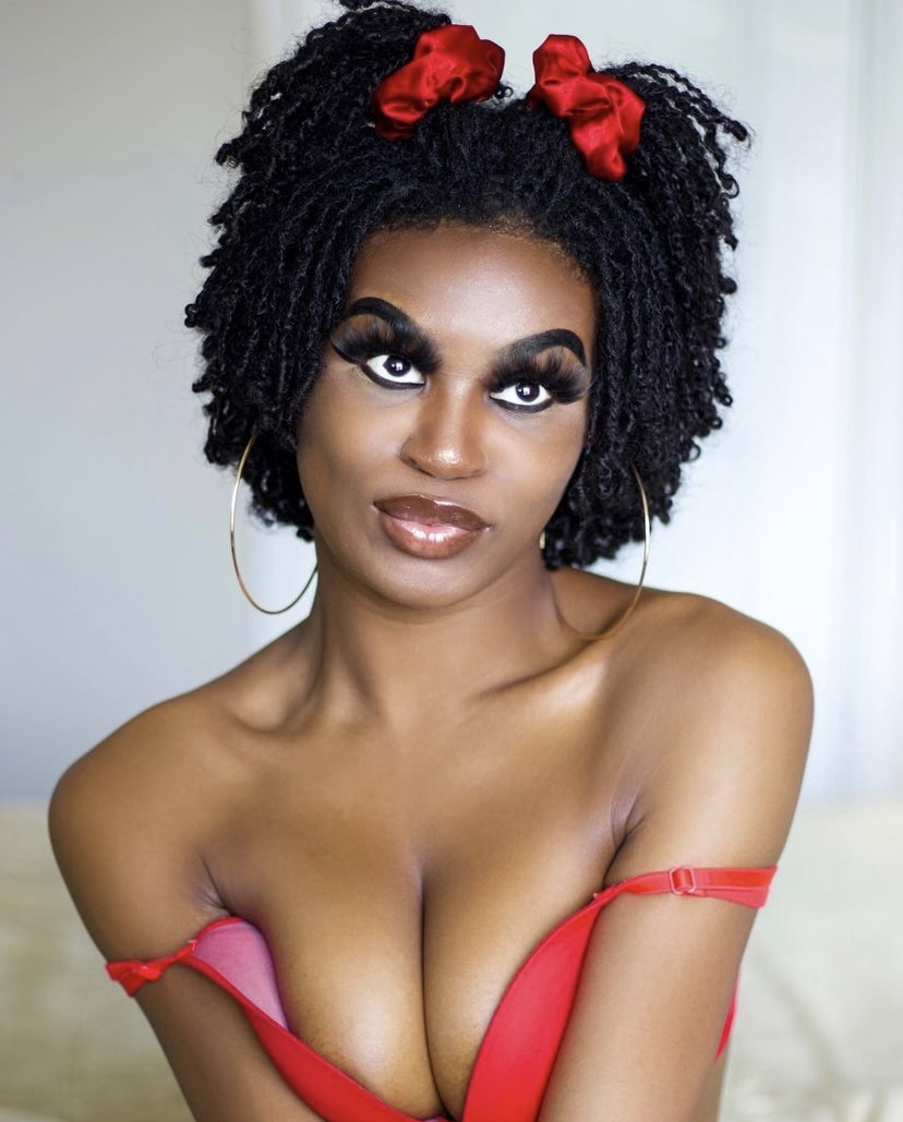 Live sex webcam photo for JasmineLinley #7469105