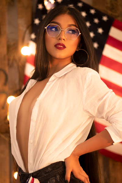 Live sex webcam photo for IvoneeLennox #5853089