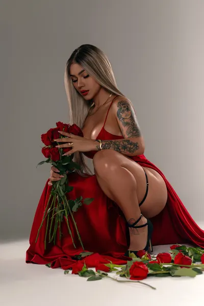 Live sex webcam photo for AliceShelby #7926585