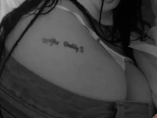Live sex webcam photo for SweetDahian #6387132