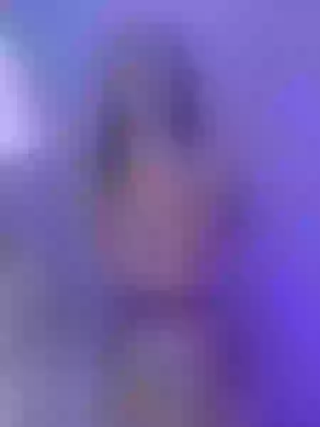 Live sex webcam photo for LittleeScarlett #6440041
