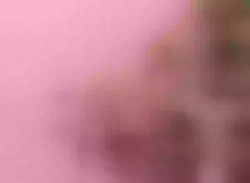 Live sex webcam photo for LittleeScarlett #6593351
