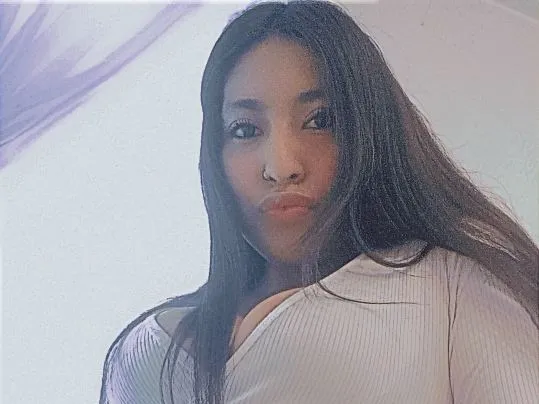 Live sex webcam photo for EmilyStar98 #5756282