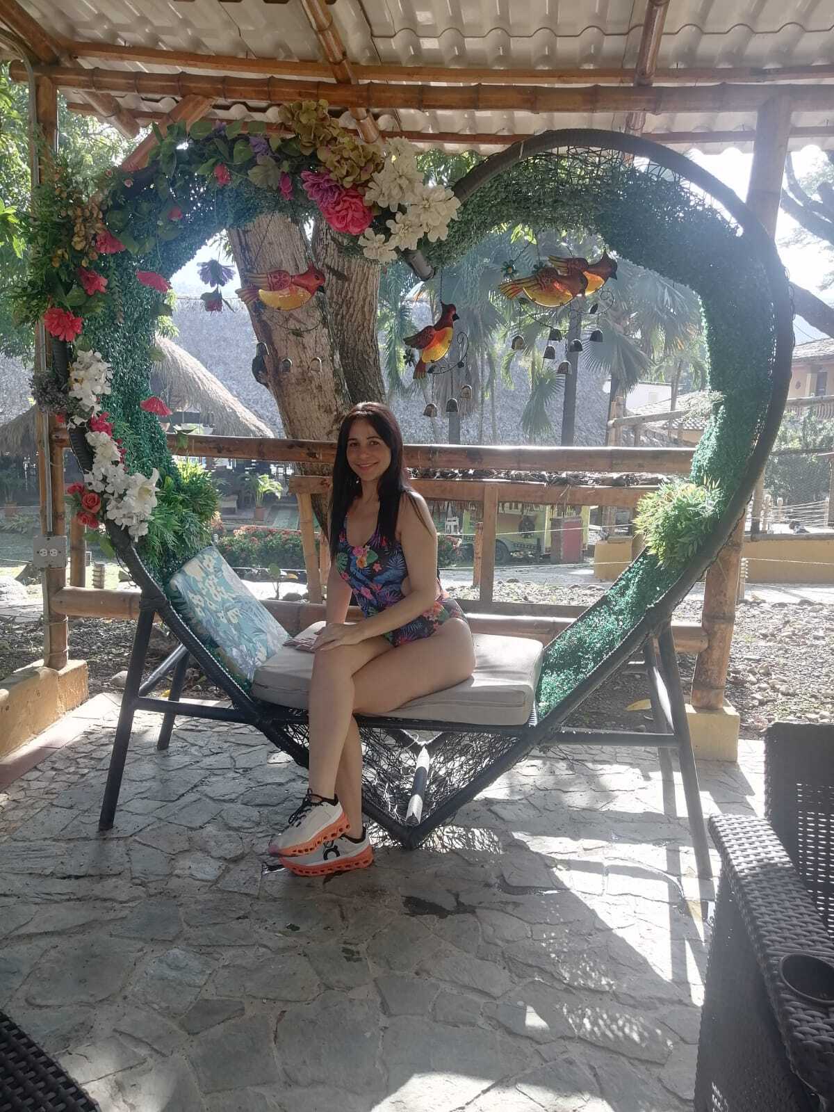 Live sex webcam photo for CrystalHarriss #7924379