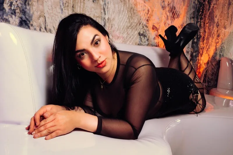 Live sex webcam photo for SaharTahiya #5750321