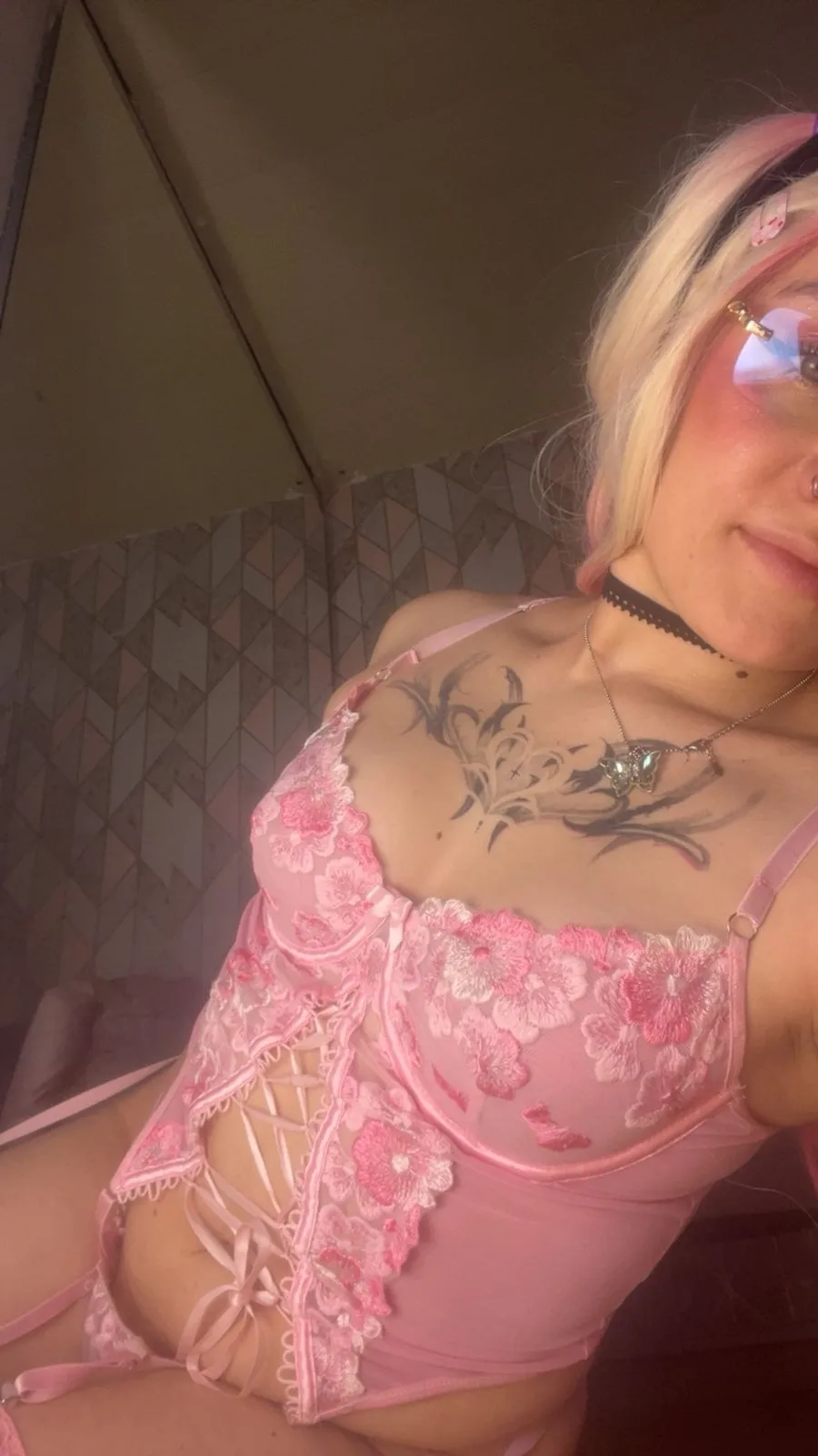Live sex webcam photo for Broklinwhite #8035454