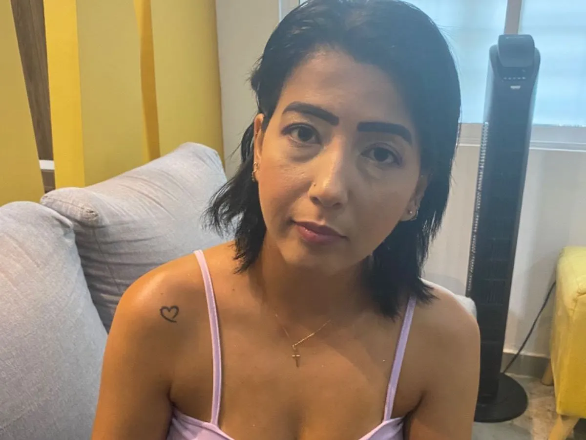 Live sex webcam photo for RubyRoux #5753693