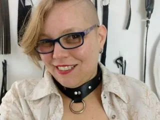 Live sex webcam photo for LedyLeah #6443449