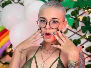 Live sex webcam photo for SamBartonn #6215971
