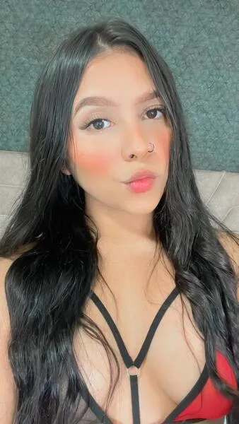 Live sex webcam photo for Danisskaf #6296399